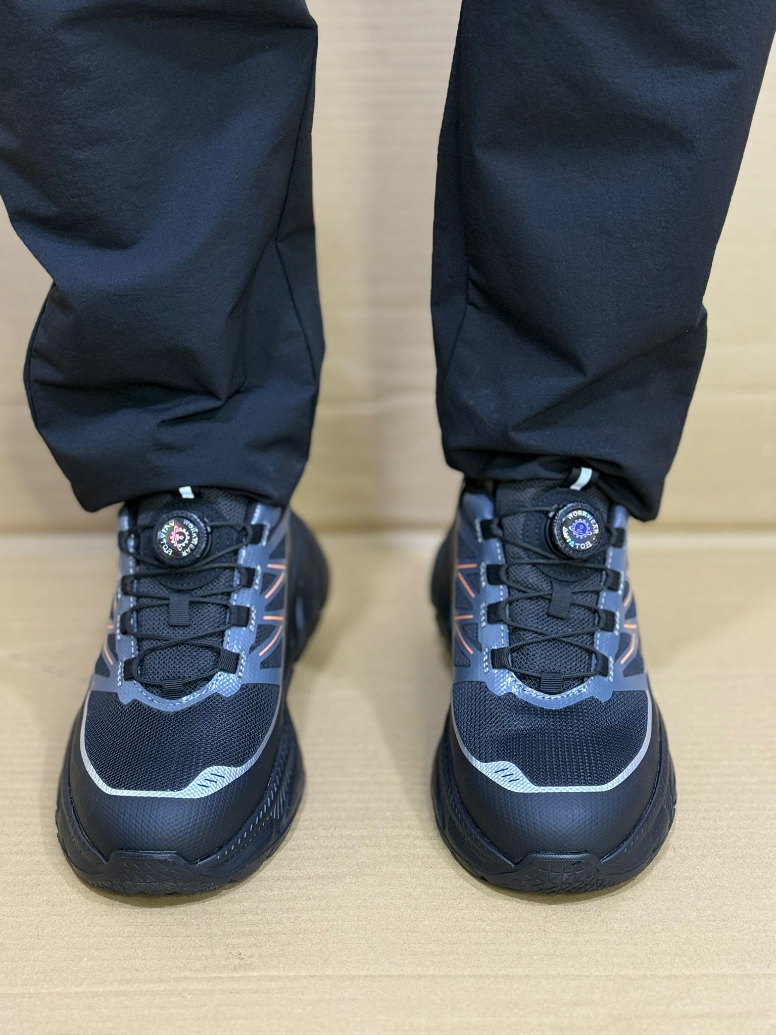 Men's Steel Toe & Puncture Proof  Breathable Shock-Absorbing